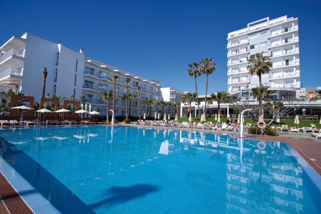 RIU Nautilus